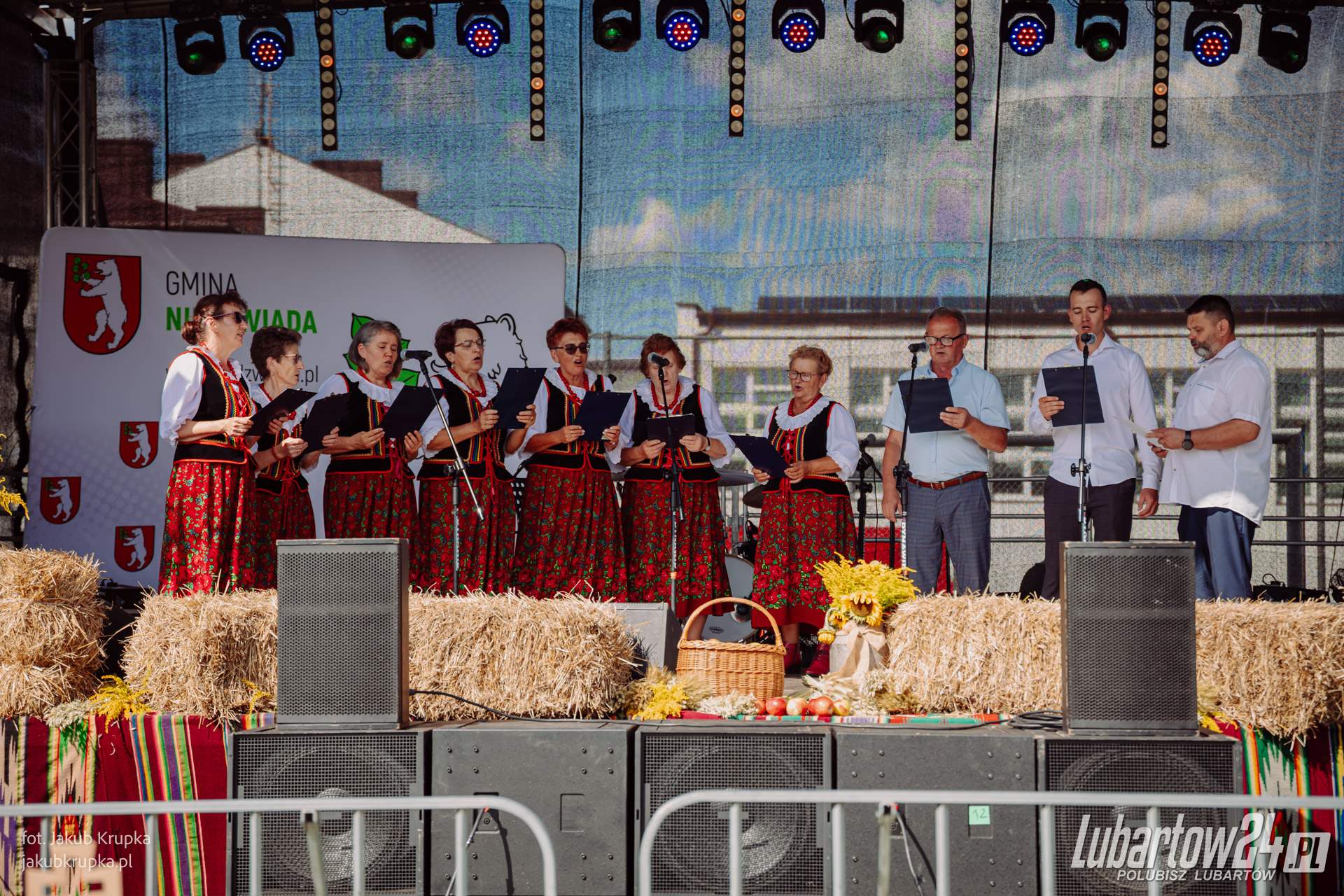 Dożynki w Niedźwiadzie
