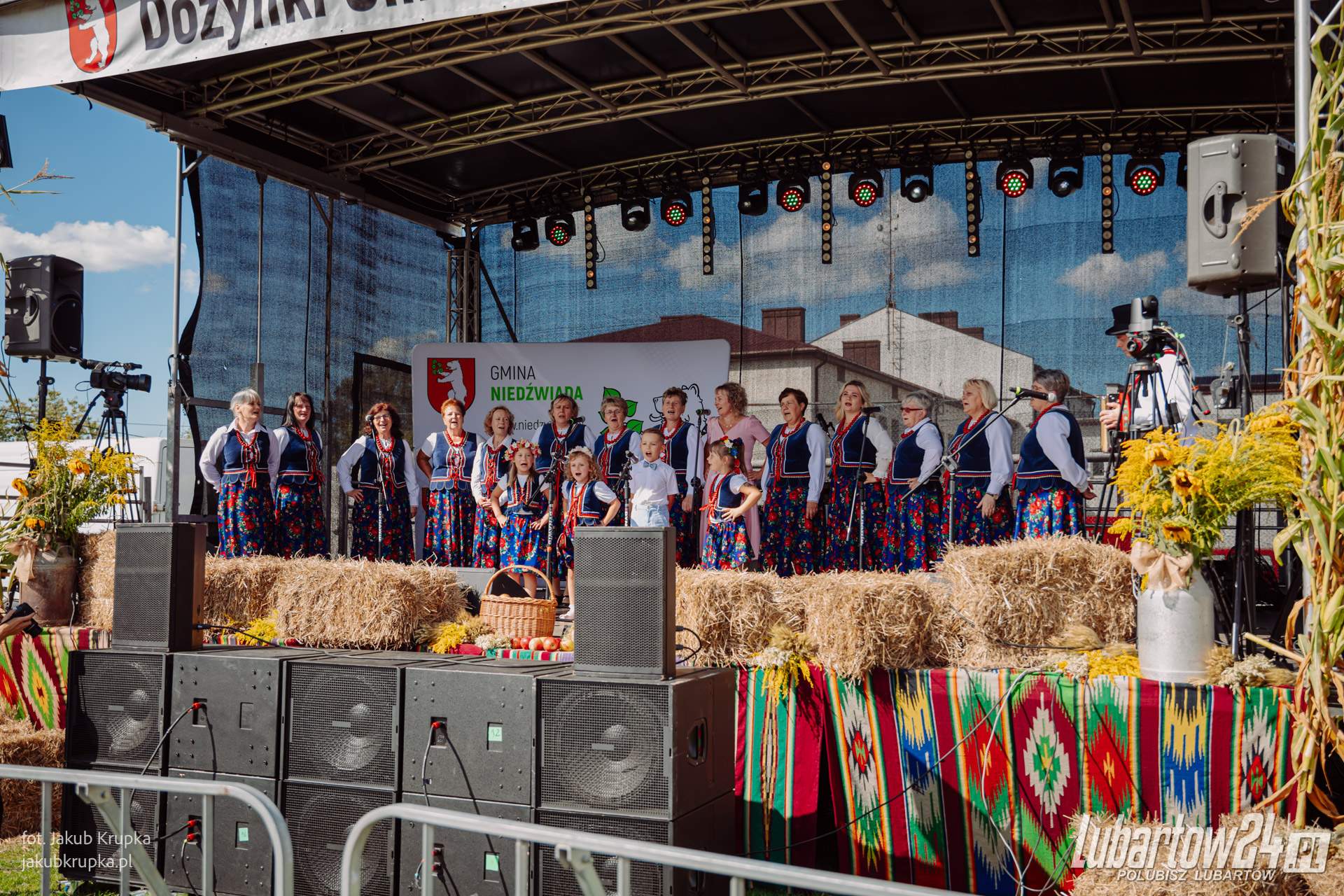 Dożynki w Niedźwiadzie