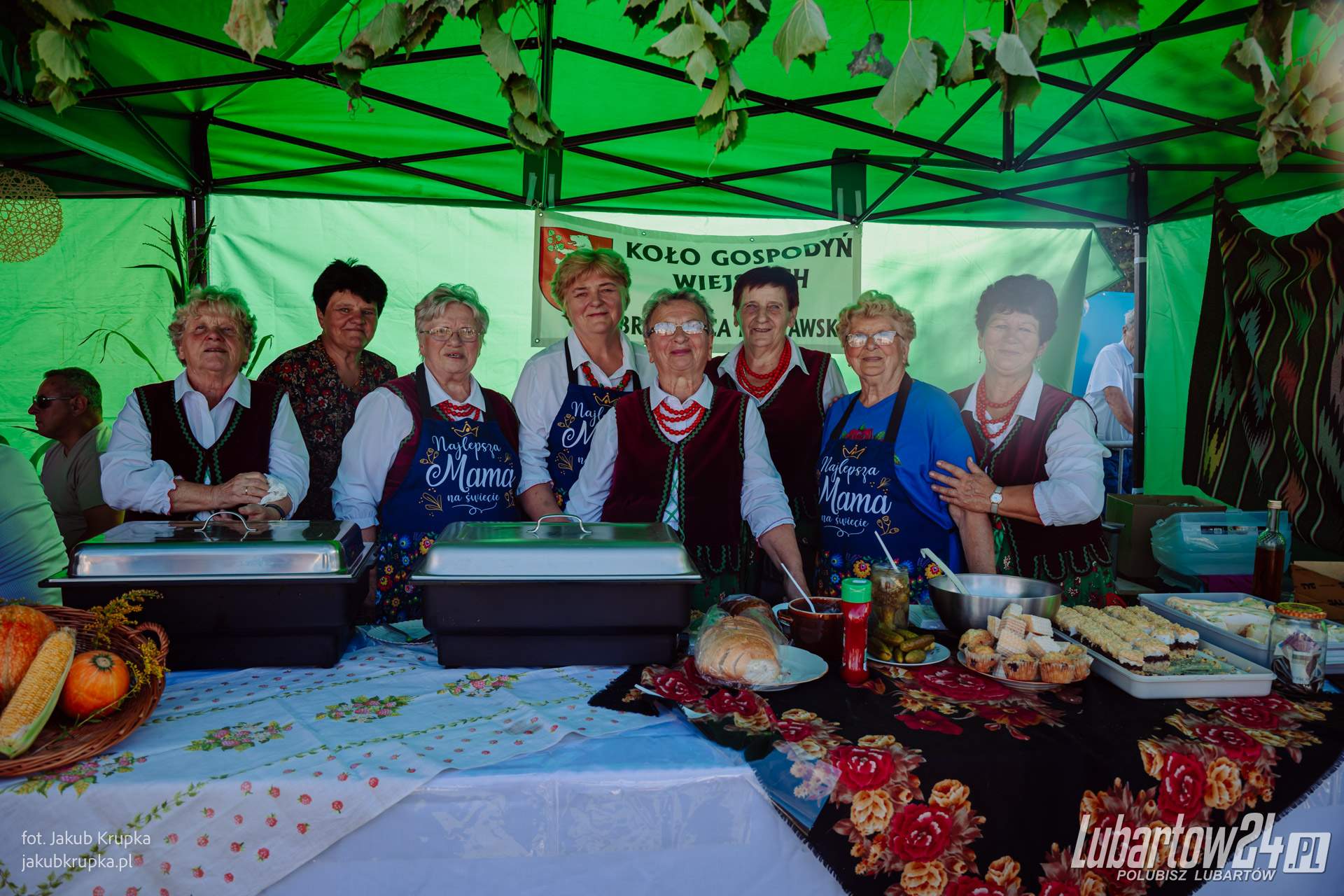 Dożynki w Niedźwiadzie