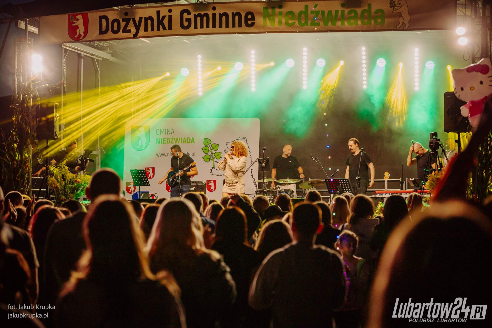 Koncerty dożynkowe w Niedźwiadzie