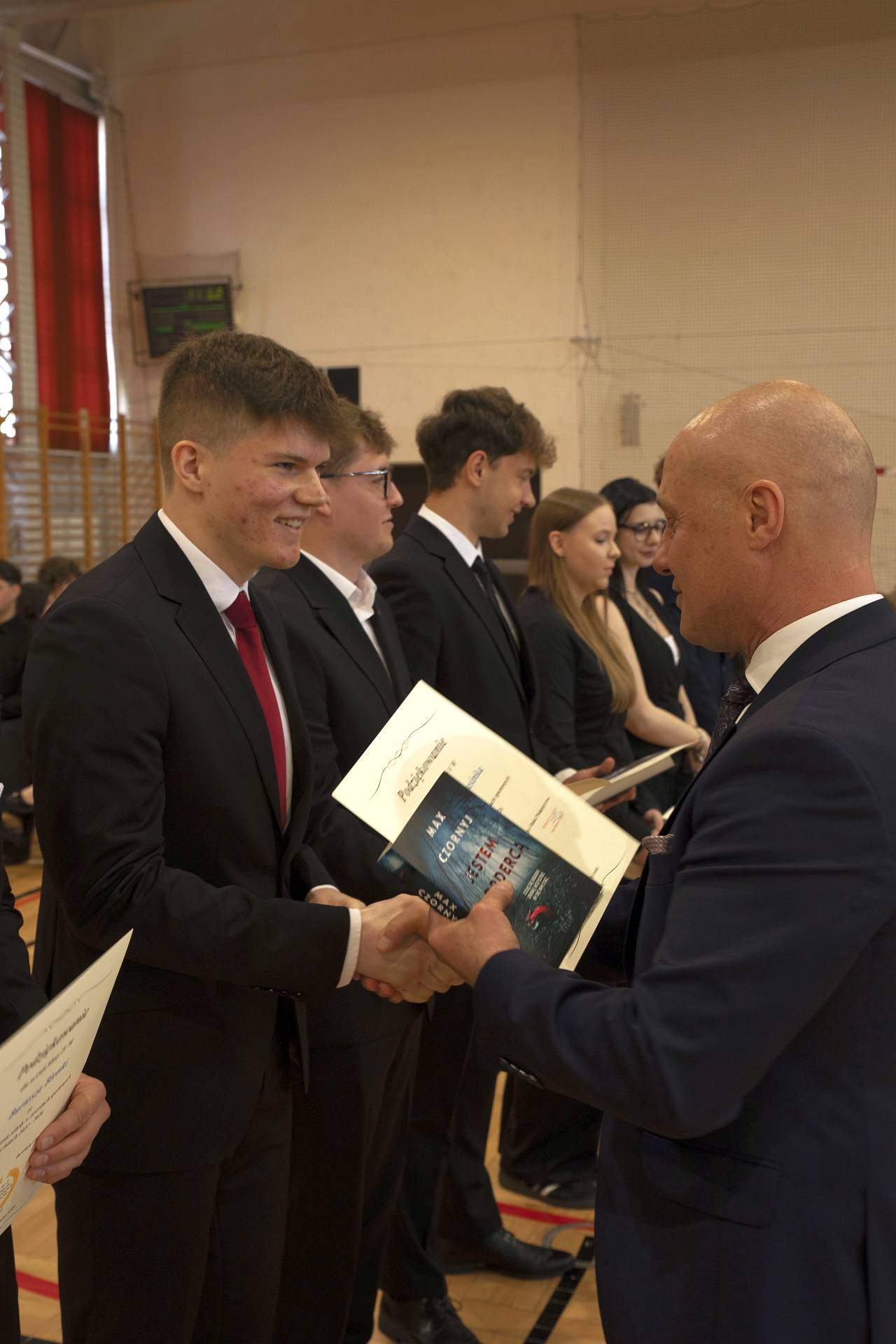 usłyszeli ostatni dzwonek