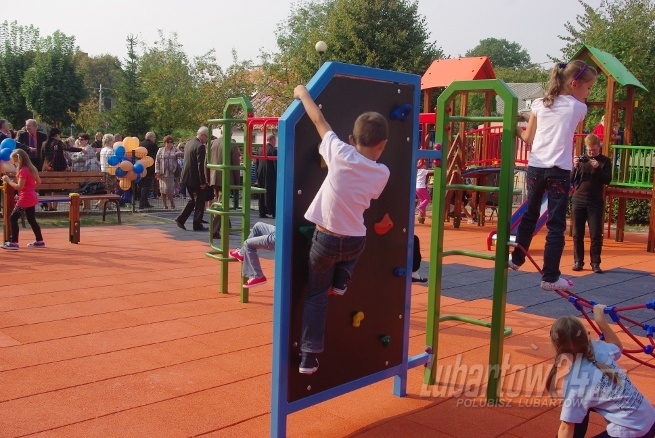 Jedynka otworzyła plac dla uczniów