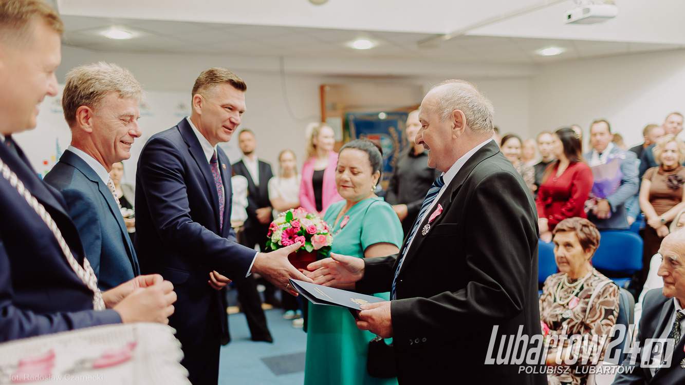 medale za długoletnie pożycie małżeńskie