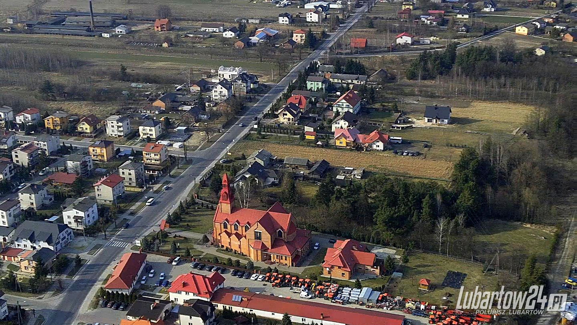 Kościół pw. Wniebowstąpienia Pańskiego od str.połudn.