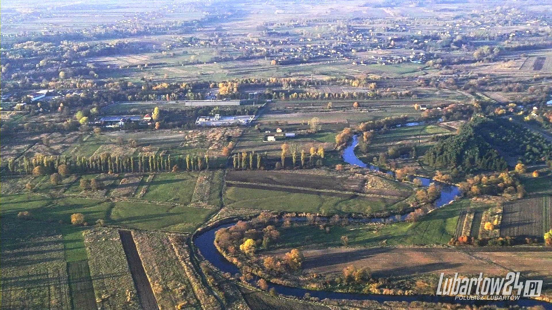 Wieprz w pobliżu Lubartowa jesienią 2015r.