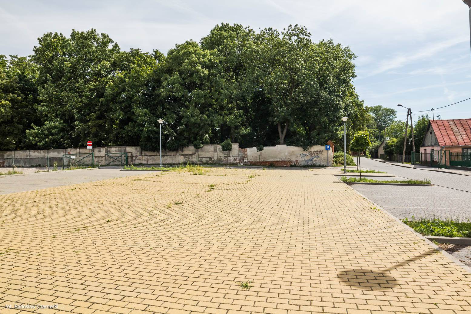 Parking przy targowisku miejskim w Lubartowie