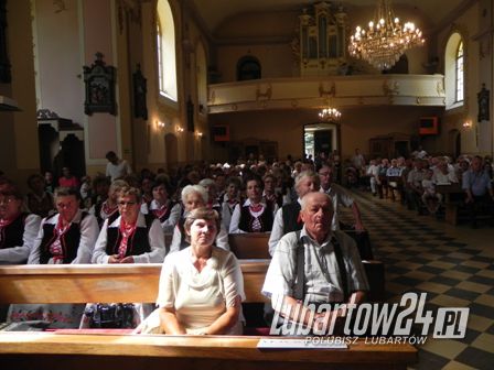 JUBILEUSZ 25- LECIA ZESPOŁU ŚPIEWACZEGO "JARZĘBINKI"