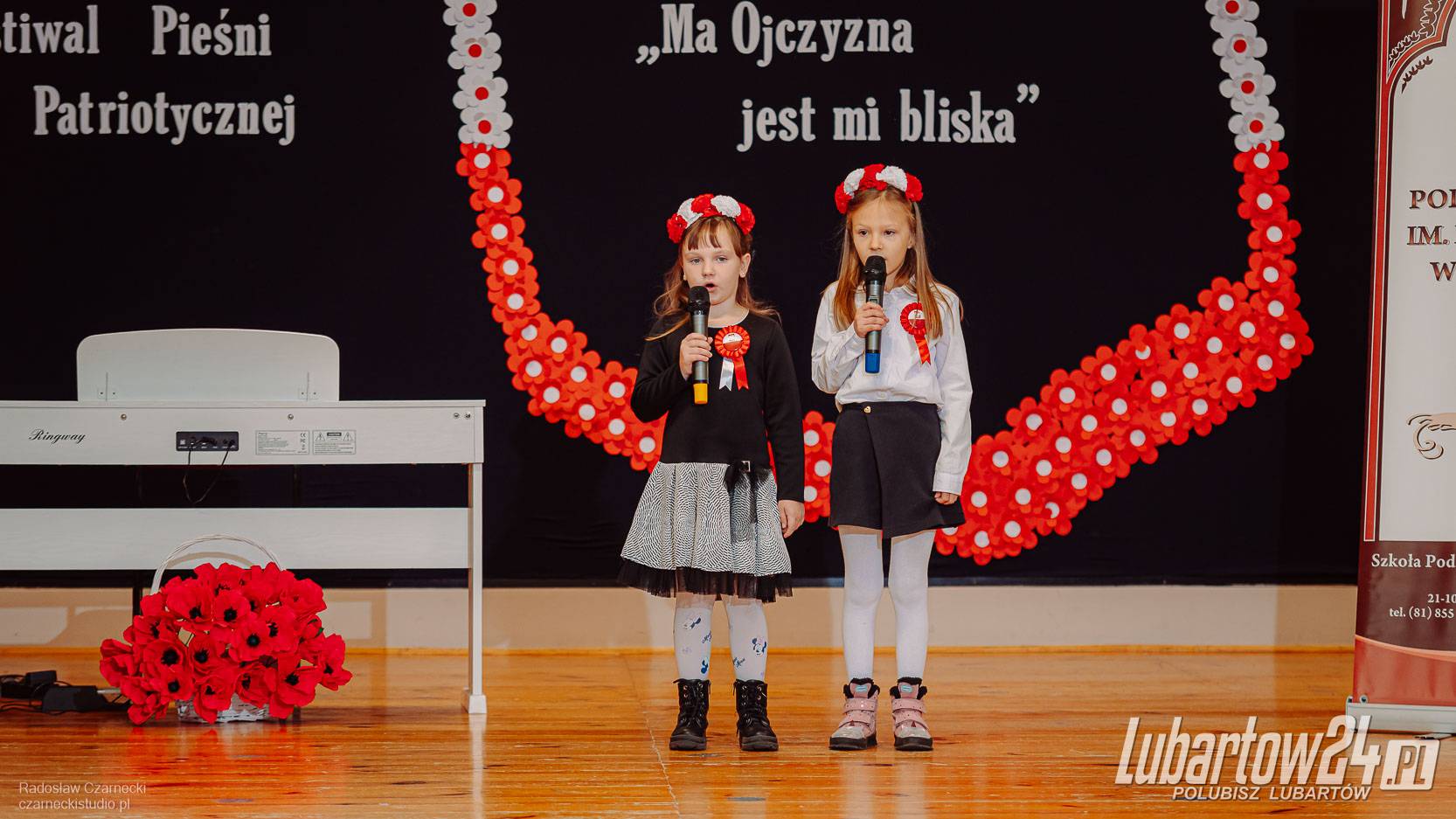 Młodzi patrioci na scenie