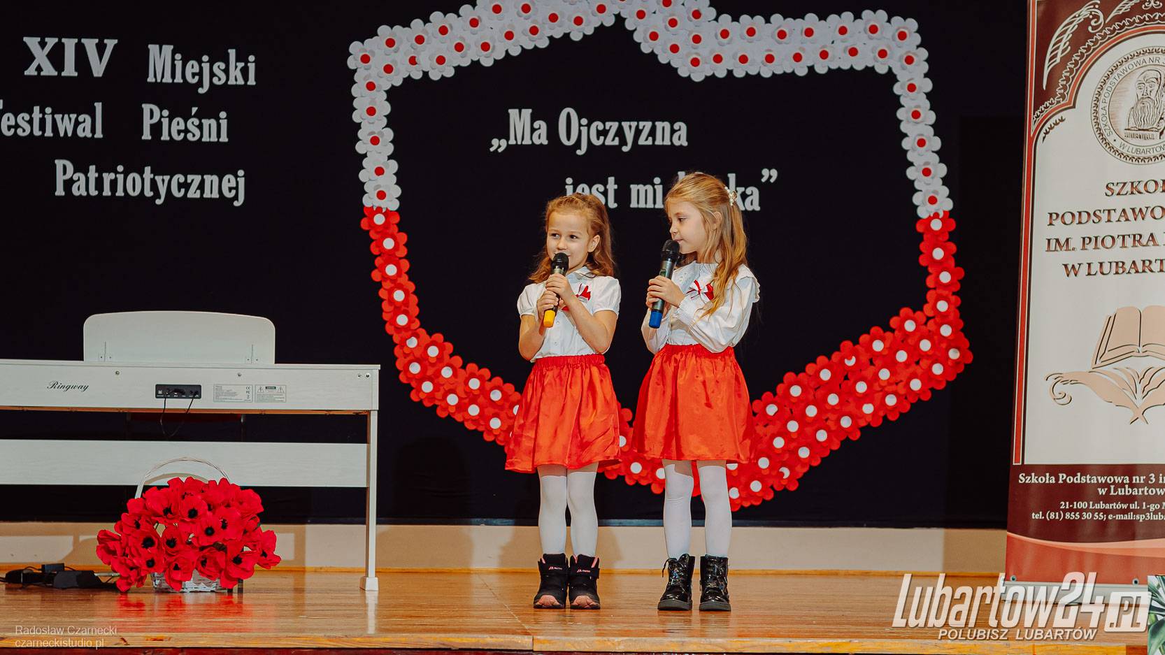 Młodzi patrioci na scenie