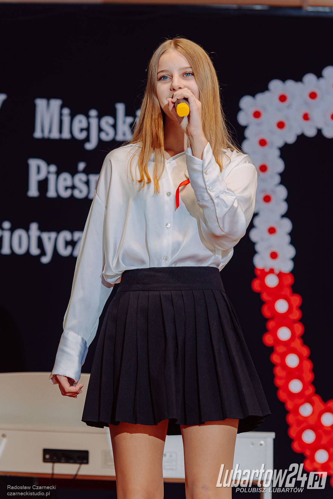Młodzi patrioci na scenie