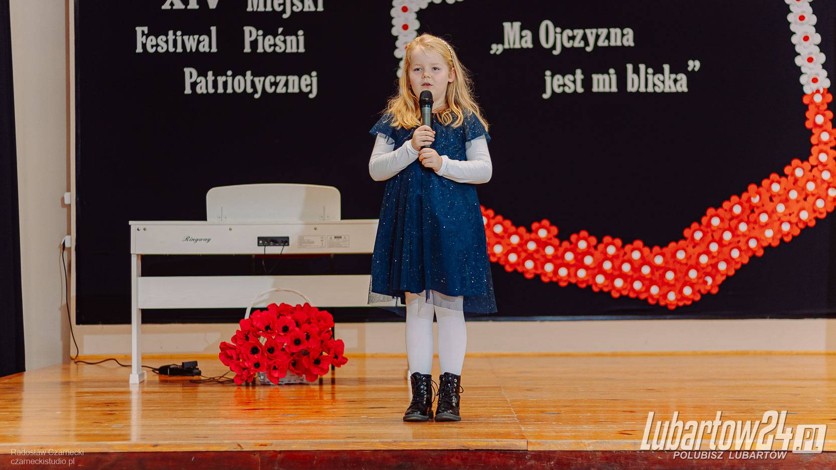 Młodzi patrioci na scenie