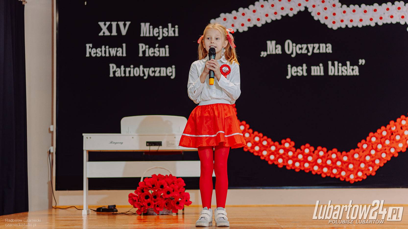 Młodzi patrioci na scenie