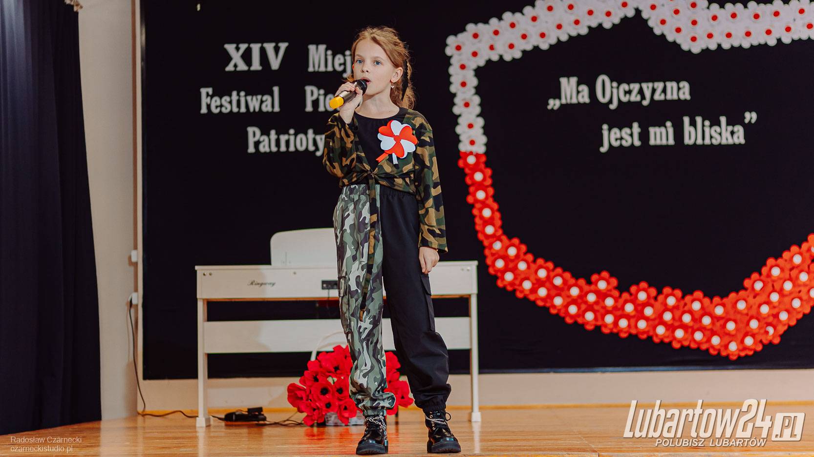 Młodzi patrioci na scenie