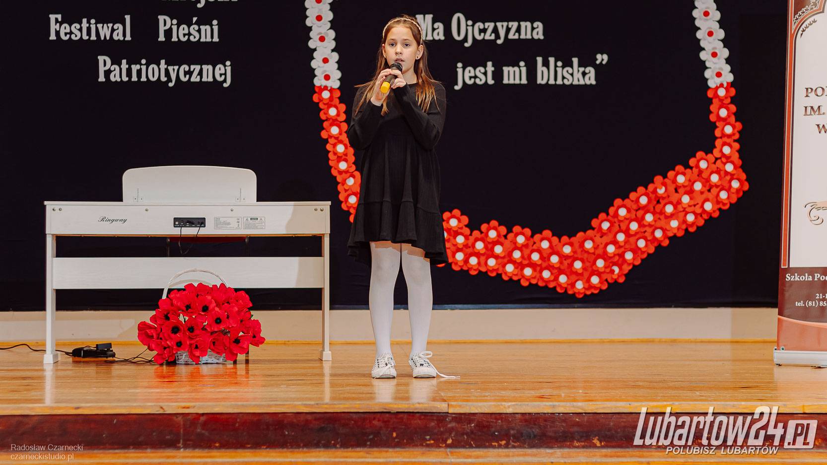 Młodzi patrioci na scenie