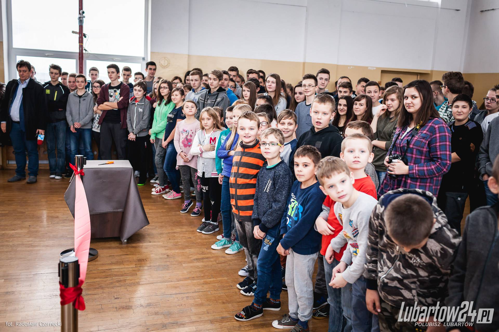 wystawa minerałów w Niedźwiadzie