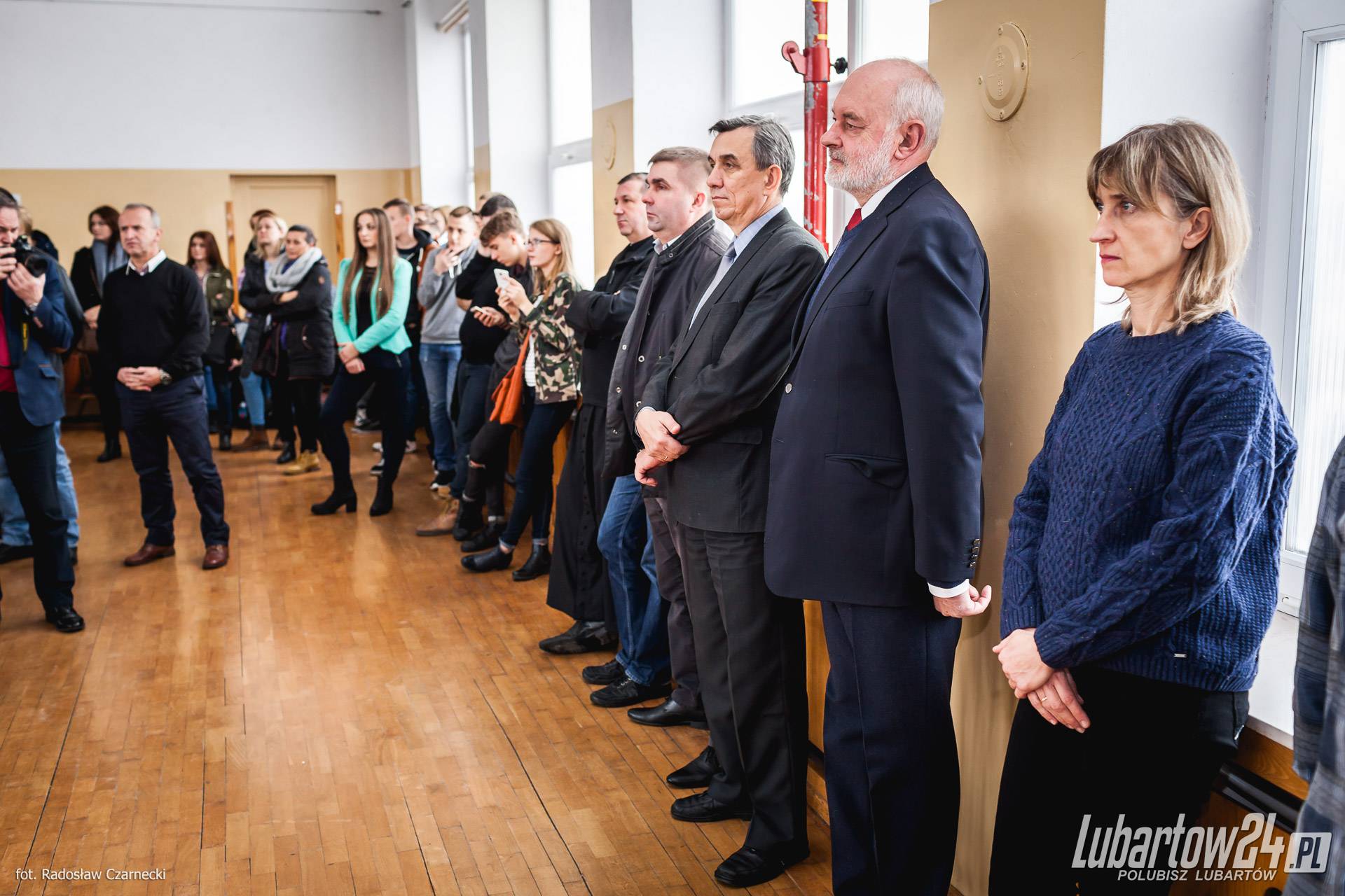 wystawa minerałów w Niedźwiadzie