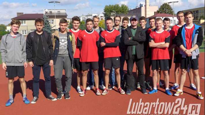 Sportowo w II LO