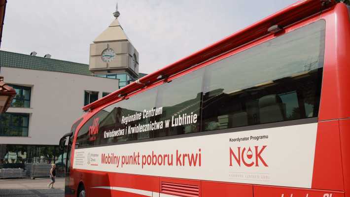 Ruszyła akcja krwiodawstwa przed lubartowskim ratuszem