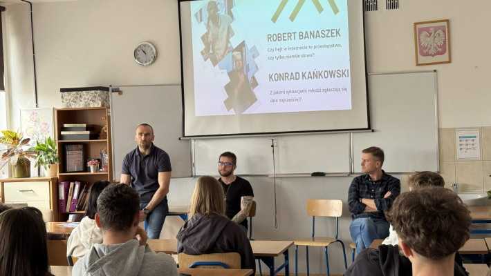 Uczniowie II LO przeciw hejtowi