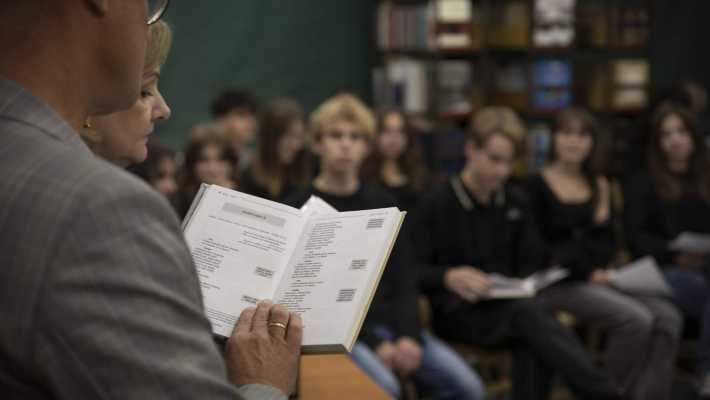 Literatura ma tę moc, że przenosi polskość przez pokolenia