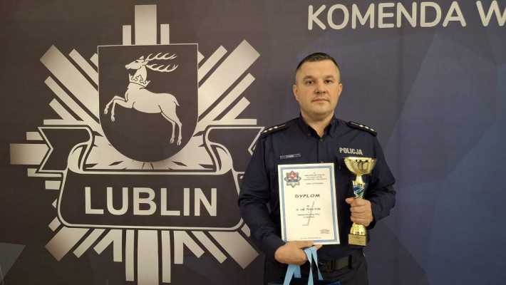 Policjant z KPP w Lubartowie wygrał Eliminacje Wojewódzkie do VI Ogólnopolskiego Konkursu dla Policjantów - Oskarżycieli Publicznych