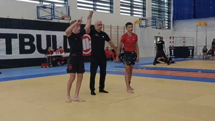 Złoto dla Lubartowa! Miłosz Piszcz - MKS „Lubartów” - triumfuje w brazylijskim jiu-jitsu!