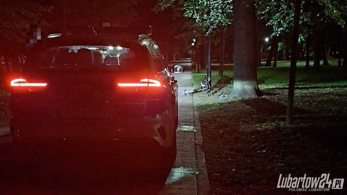 Kolejny wypadek z hulajnogą elektryczną. Ucierpiał pieszy spacerujący w parku