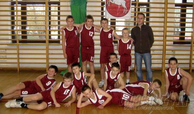 Kolejne wygrane UKS REKORD Lubartów w III Turnieju Lubelskiej Wojewódzkiej Ligi Żaków w koszykówce