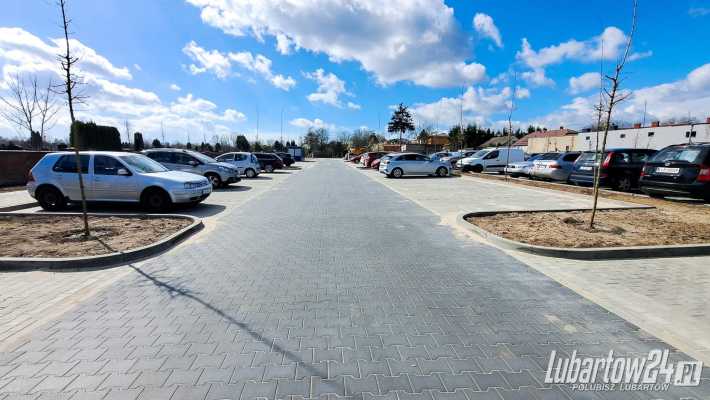 Parking przy ul. Szaniawskiego zmienia oblicze