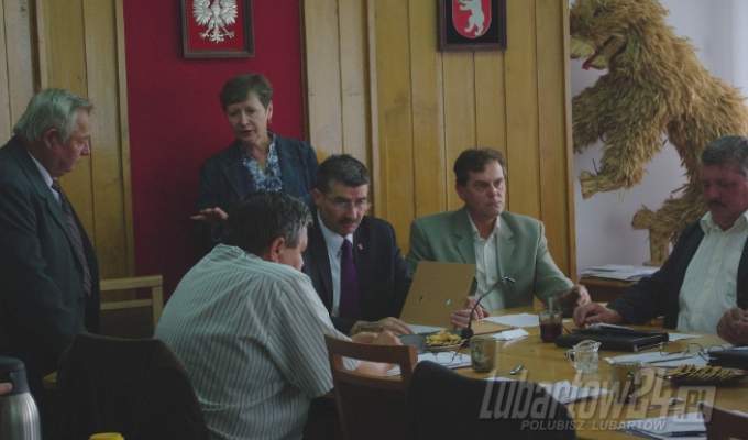 Niedźwiada: radni wrócili po wakacjach do obrad