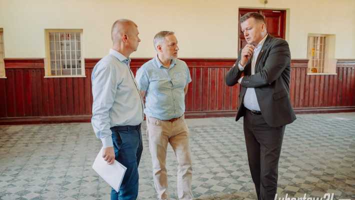 Dworzec PKP w Lubartowie doczeka się remontu. Wiceprezes PKP S.A. zapowiedział przetarg