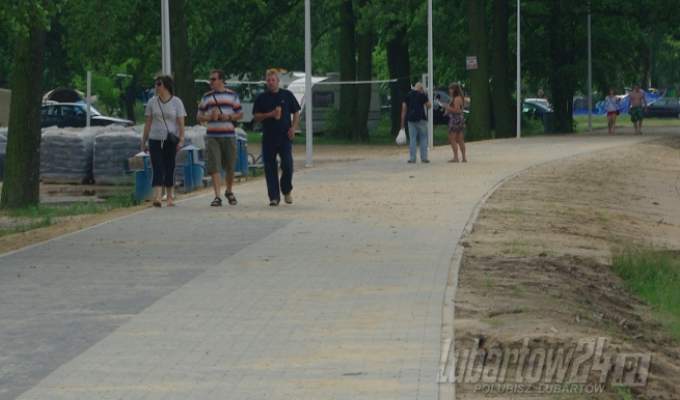 Temat z forum: nowa promenada nad jeziorem w Firleju