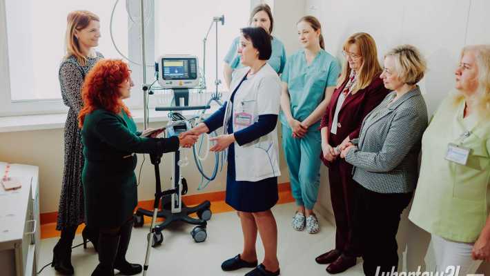 Nowy oddech dla lubartowskiej neonatologii. Fundacja przekazała nowoczesny respirator