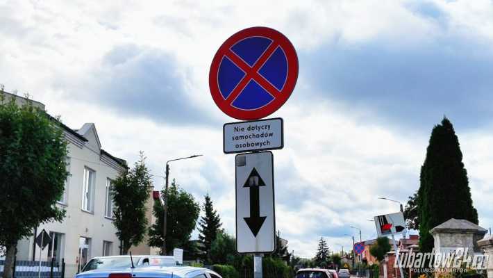 Koniec z parkowaniem wzdłuż cmentarza. Od piątku nowa organizacja ruchu na Szaniawskiego