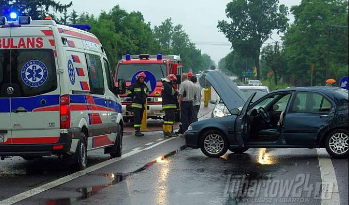 Łucka: Zderzenie Rovera z Mercedesem