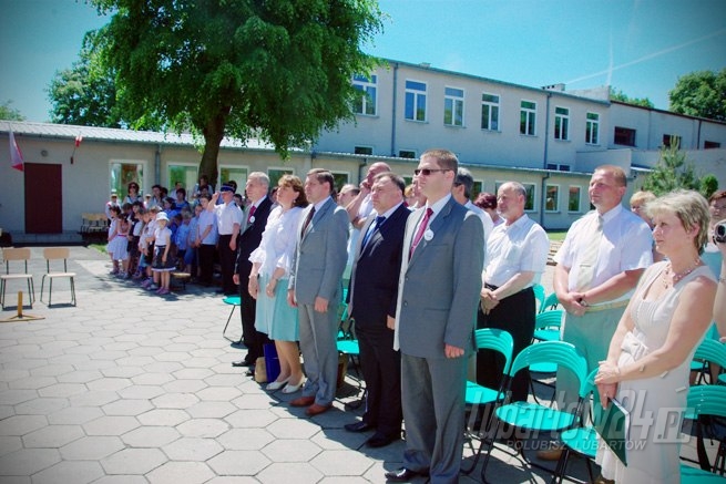 Nadanie imienia i sztandaru Szkole Podstawowej w Łucce