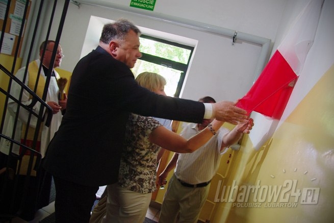 Nadanie imienia i sztandaru Szkole Podstawowej w Łucce