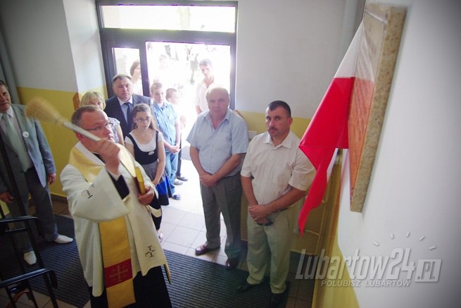 Nadanie imienia i sztandaru Szkole Podstawowej w Łucce
