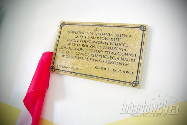 Nadanie imienia i sztandaru Szkole Podstawowej w Łucce