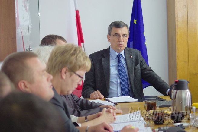 Sesja Rady Gminy w Niedźwiadzie, 8 września