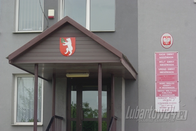 Urząd Gminy w Niedźwiadzie