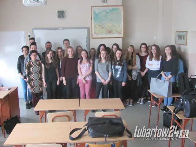 uczniowie 2 lo