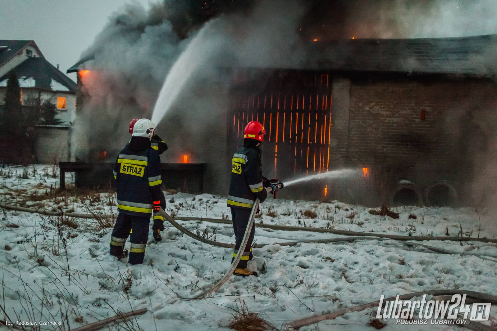 Pożar na os. Kopernika w Lubartowie
