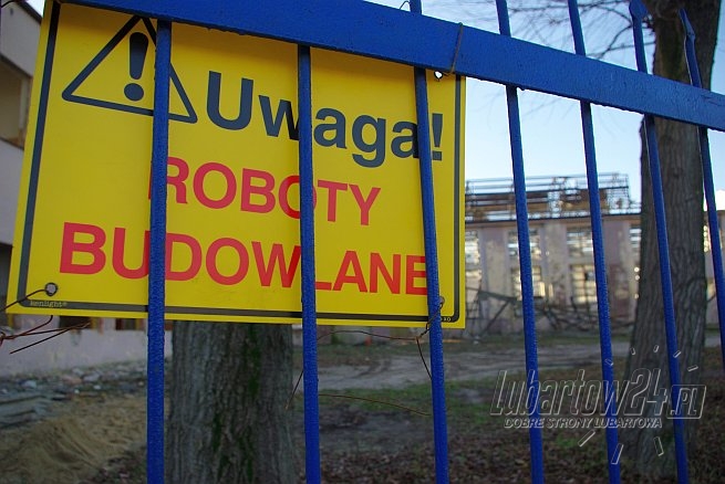 *Rozbiórka huty szkła