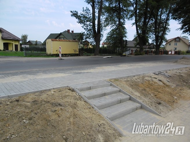 Prace przy przebudowie drogi Kamionka - Kozłówka