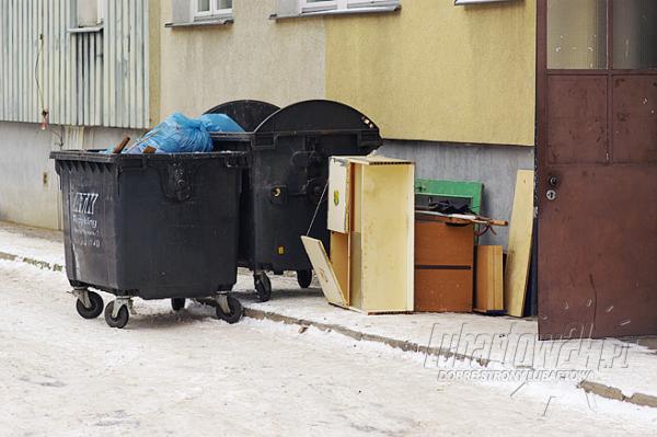 Zbierała śmieci przez kilka lat