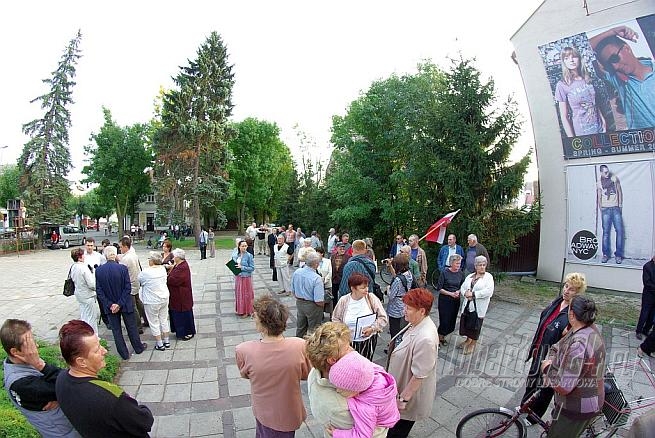 Protestowali przeciwko budowie sortowni przy ul.Gazowej