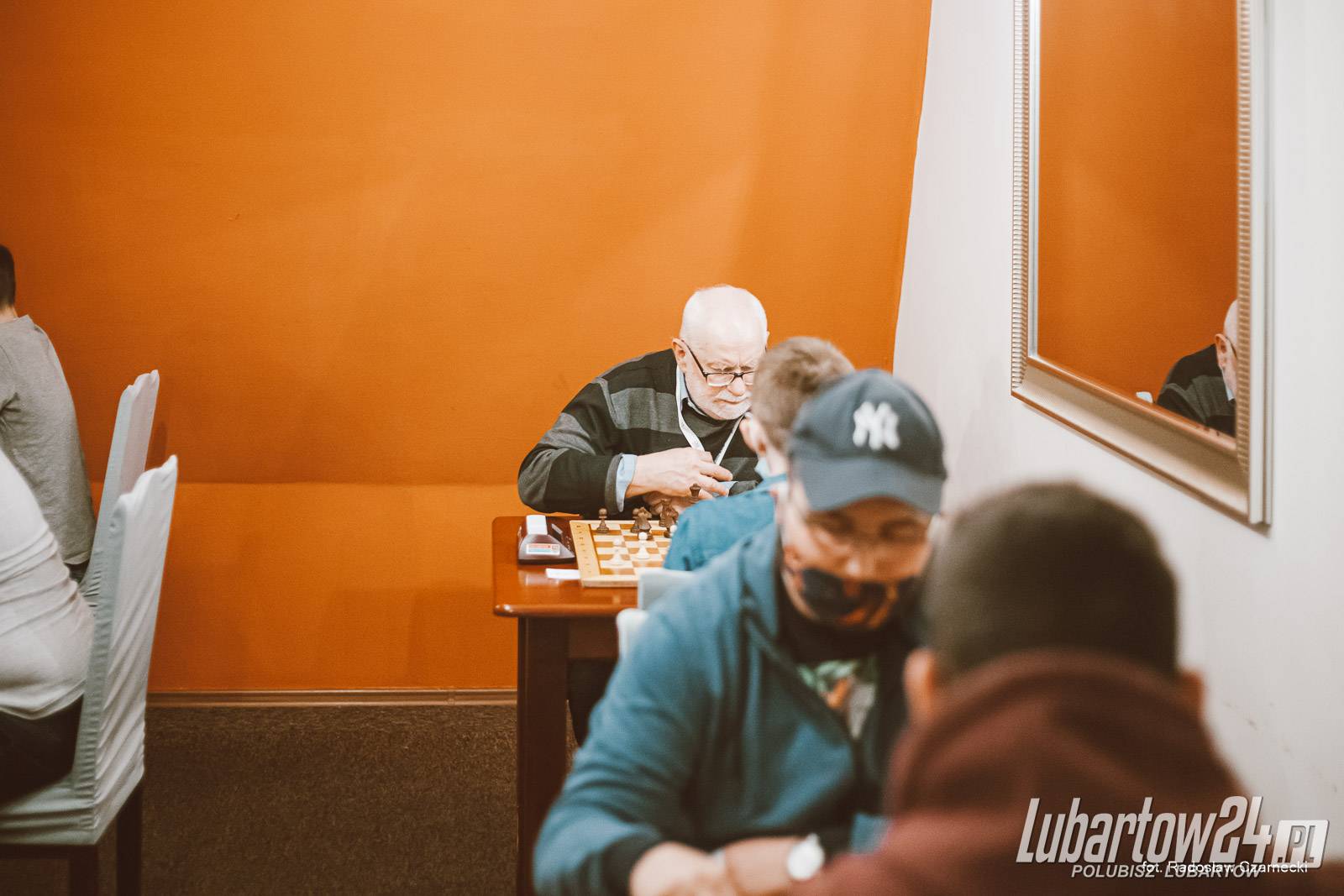Szachiści zagrali dla Antosi Bober