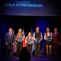 92 stypendystów z ZS2