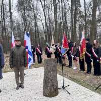 zdjęcie oddali hołd